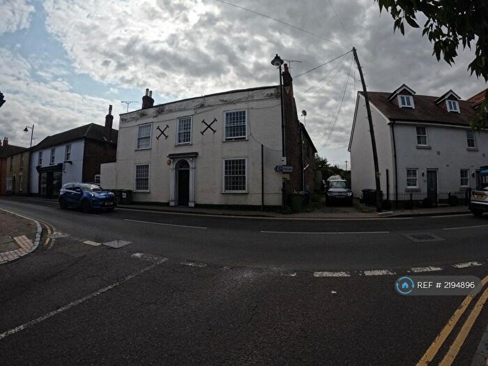 2 Bedroom Flat To Rent In High Street, Newington, Sittingbourne, ME9