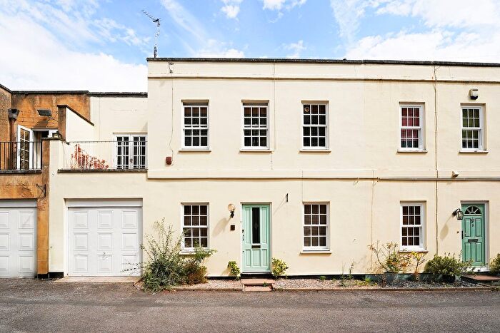 2 Bedroom Mews For Sale In Lansdown Terrace Lane, Cheltenham, GL50
