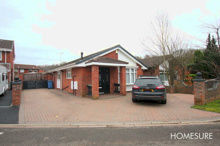 3 Bedroom Detached Bungalow To Rent In Hemlock Close, Croxteth, Liverpool, L12