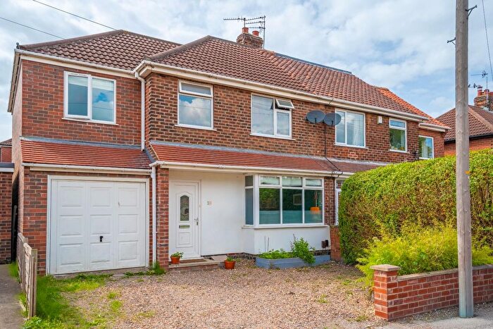 3 Bedroom Semi-Detached House For Sale In Collingwood Avenue, York, YO24