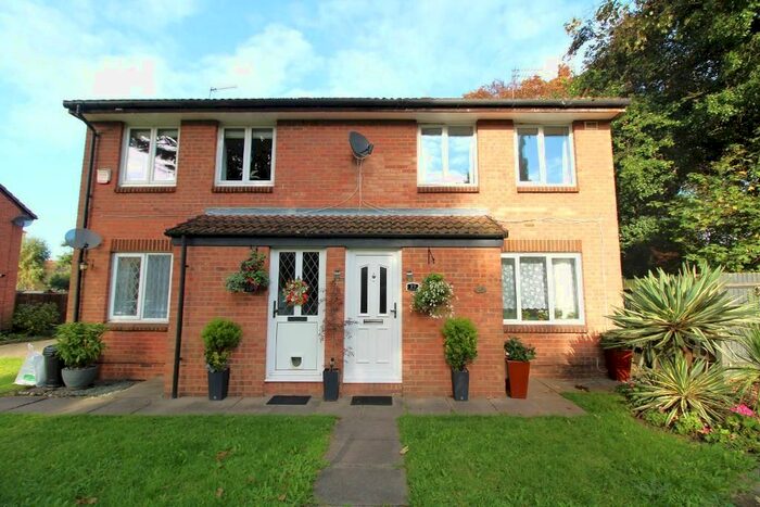 1 Bedroom Flat To Rent In Pippins Close, West Drayton, Middx, UB7