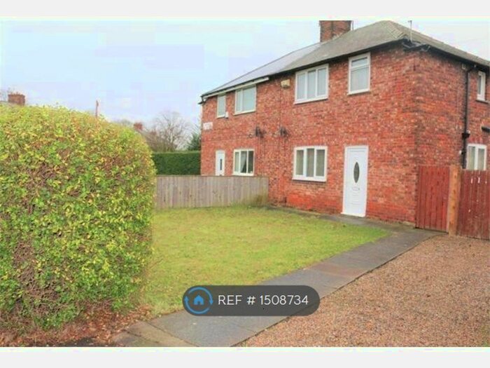 3 Bedroom Semi-Detached House To Rent In Sycamore Crescent, Middlesbrough, TS6