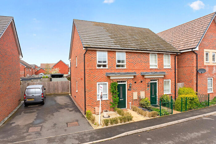 2 Bedroom Semi-Detached House For Sale In Grimsthorpe Avenue, Barton Seagrave, NN15