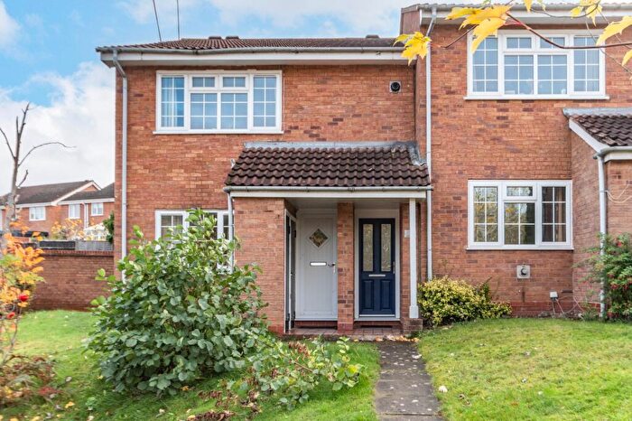 1 Bedroom Maisonette For Sale In Kirkstone Court, Lakeside, West Midlands, DY5