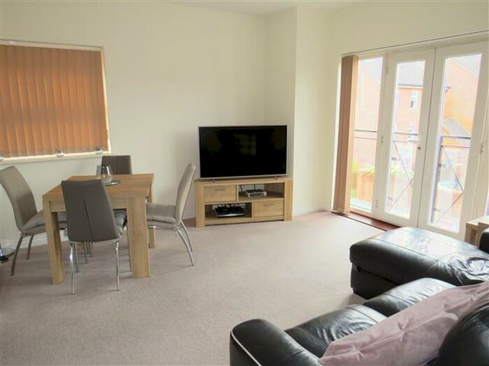 2 Bedroom Apartment To Rent In Hazelwick Mews, Crawley, RH10