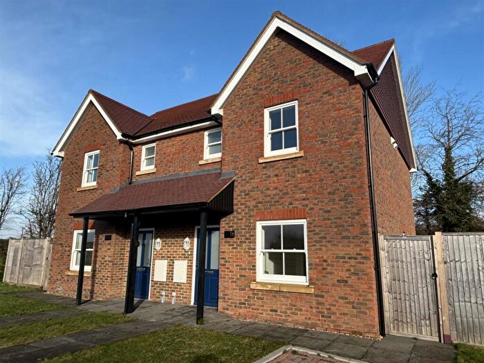 3 Bedroom Semi Detached House To Rent In The Orchards, Ringmer, Lewes, BN8