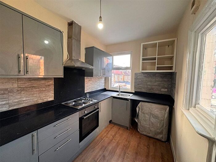 3 Bedroom Flat To Rent In The Broadway, Southall, UB1