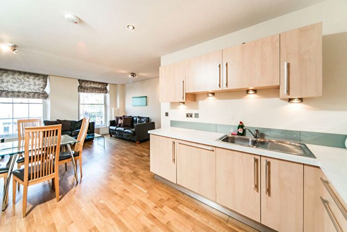 2 Bedroom Flat To Rent In London Street, Reading, RG1