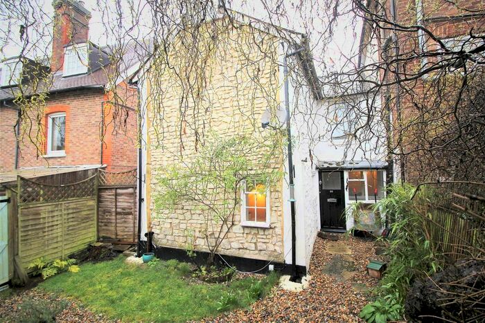 2 Bedroom Property To Rent In Reigate Hill, Reigate, RH2