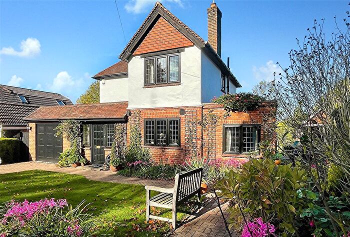 4 Bedroom Detached House For Sale In Jefferies Road, West Horsley, KT24