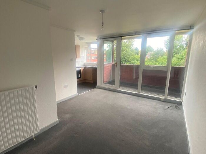 Studio To Rent In Cottesmore House, Browns Green, Birmingham, B20