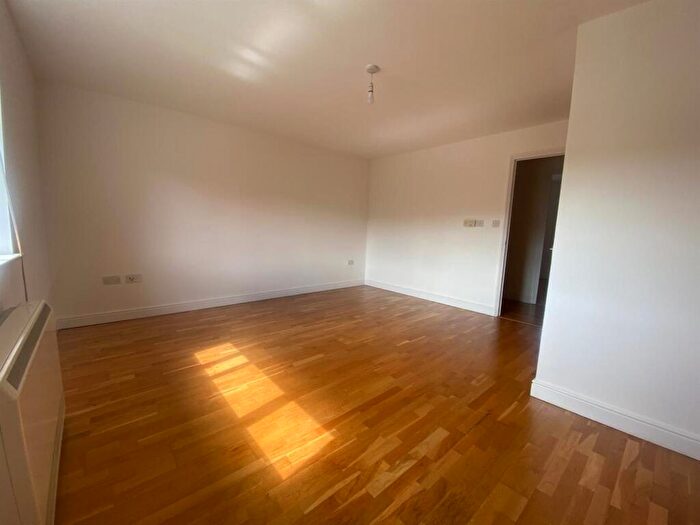 2 Bedroom Apartment To Rent In St. Peters Street, Maidstone, ME16