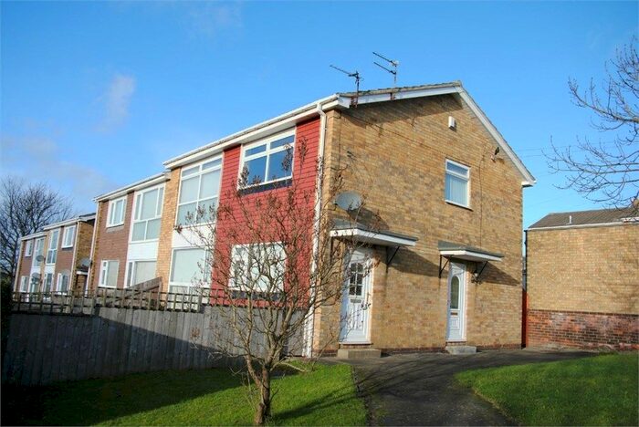 2 Bedroom Flat To Rent In Hillhead Parkway, Chapel House, Newcastle Upon Tyne, NE5