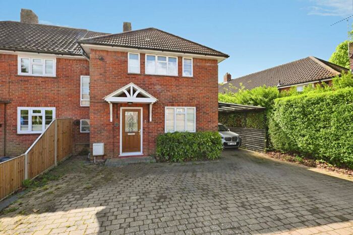 3 Bedroom Semi Detached House For Sale In Longlands Road, Welwyn Garden City, AL7