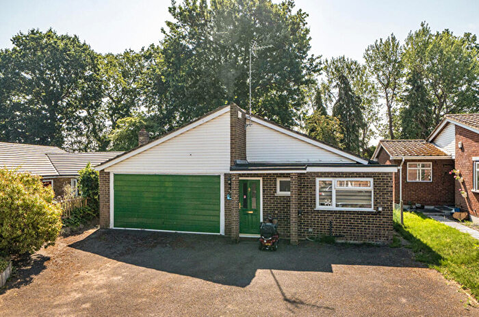 3 Bedroom Bungalow For Sale In Holmes Crescent, Wokingham, Berkshire, RG41