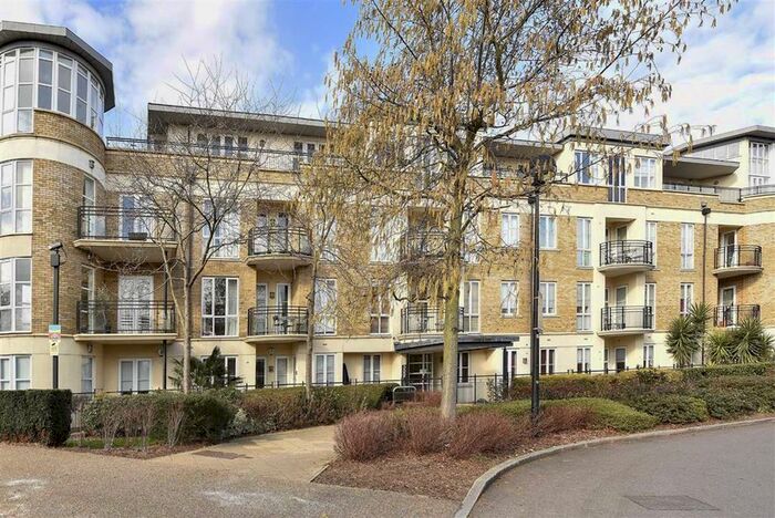 1 Bedroom Flat To Rent In Melliss Avenue, Kew, Richmond, TW9