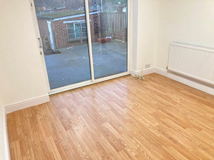 4 Bedroom Semi-Detached House To Rent In Very Near Priory Gardens Area, Ealing North, W5