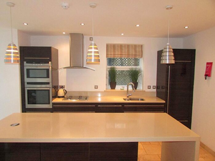 6 Bedroom House To Rent In Heathfield, Mount Pleasant, Swansea, SA1