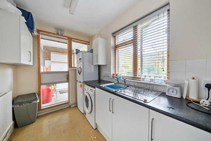 Studio For Sale In Cadiz Street, London, SE17