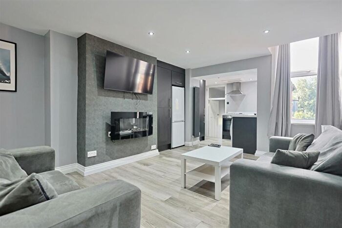 6 Bedroom Maisonette To Rent In Fairfield Road, Jesmond, Newcastle Upon Tyne, NE2