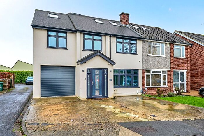 6 Bedroom Semi Detached House For Sale In Ashford, Surrey, TW15