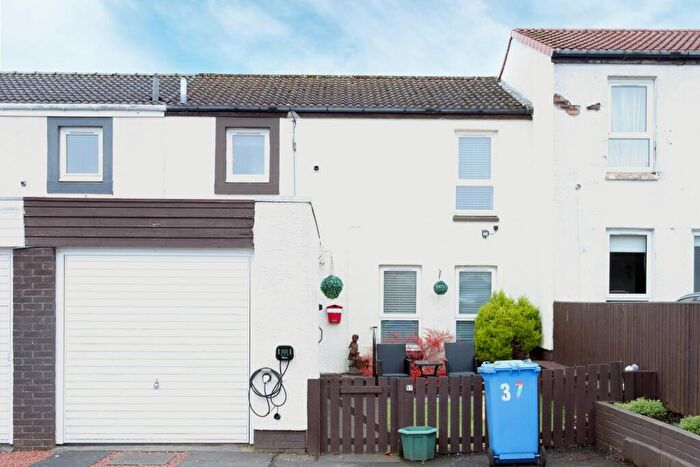3 Bedroom Property To Rent In Harburn Avenue, Deans, EH54