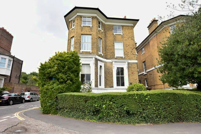 2 Bedroom Flat To Rent In Dartmouth Terrace, London, SE10