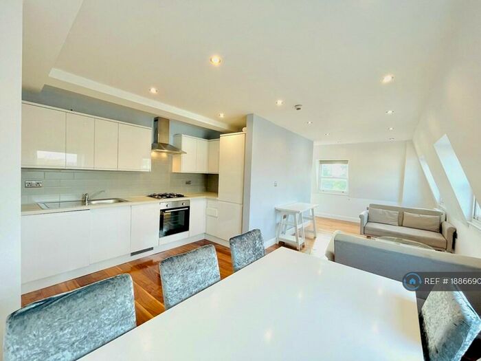 2 Bedroom Flat To Rent In Hoxton Street, London, N1