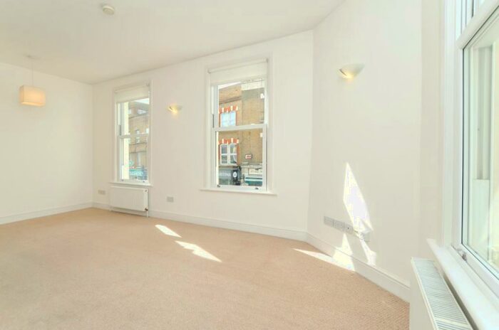 2 Bedroom Flat To Rent In Stoke Newington Church Street, Stoke Newington, N16
