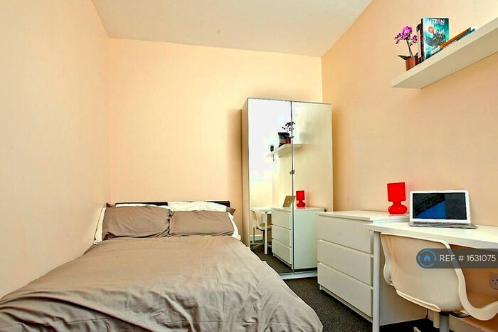 3 Bedroom Terraced House To Rent In David Road, Coventry, CV1