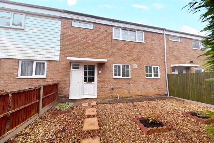 3 Bedroom Terraced House For Sale In Ripon Road, Stevenage, SG1