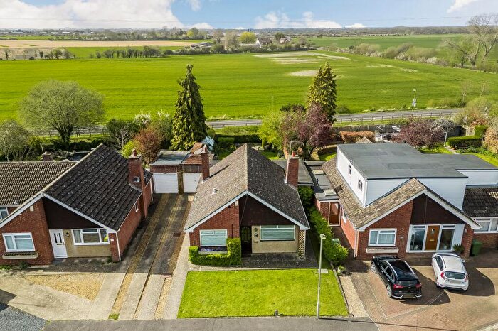 3 Bedroom Detached Bungalow For Sale In Tatlings Road, Steventon, OX13