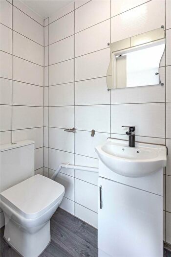 6 Bedroom House To Rent In Trevisa Grove, Bristol, BS10