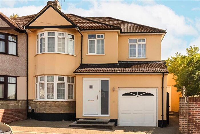 1 Bedroom Flat To Rent In Roseacre Road, Welling, DA16