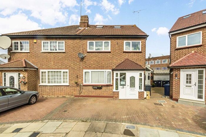 3 Bedroom Flat To Rent In Iveagh Avenue, Ealing, NW10