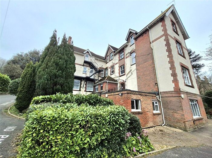1 Bedroom Apartment For Sale In Wimborne Road, Bournemouth, Dorset, BH2
