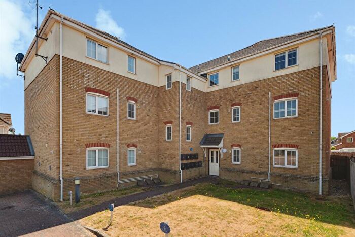 2 Bedroom Flat For Sale In Byron Close, Stowmarket, IP14