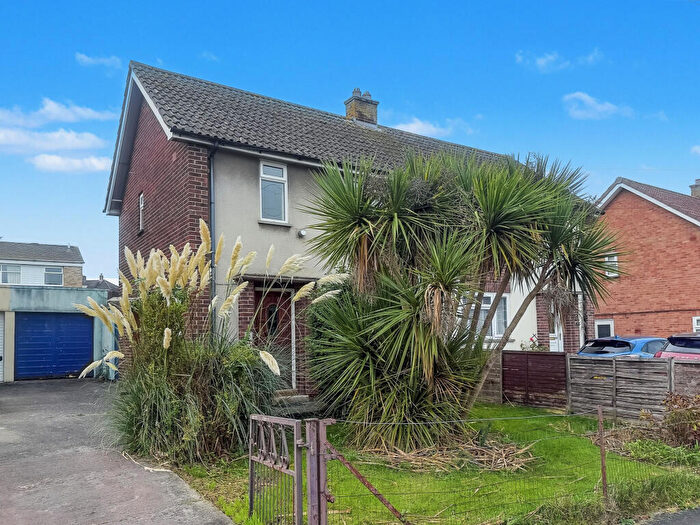 2 Bedroom Semi-Detached House For Sale In Strode Road, Street, Somerset, BA16