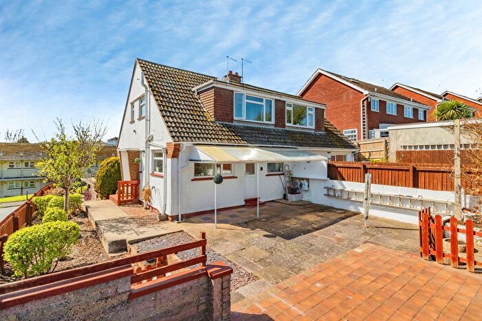 2 Bedroom Semi Detached Bungalow For Sale In Underidge Drive, Paignton, TQ3