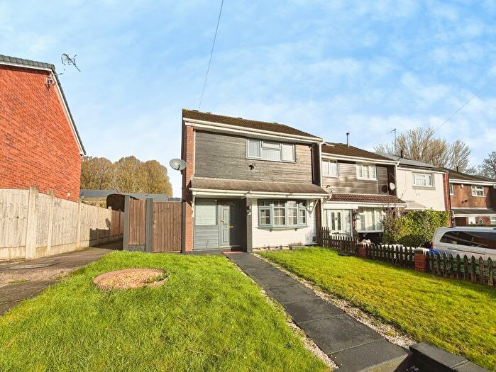 2 Bedroom End Terrace House To Rent In Southern Way, Stoke-On-Trent, Staffordshire, ST6