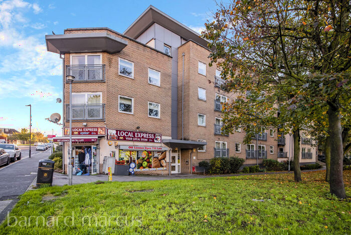1 Bedroom Apartment To Rent In Gean Court, Bounds Green, N11