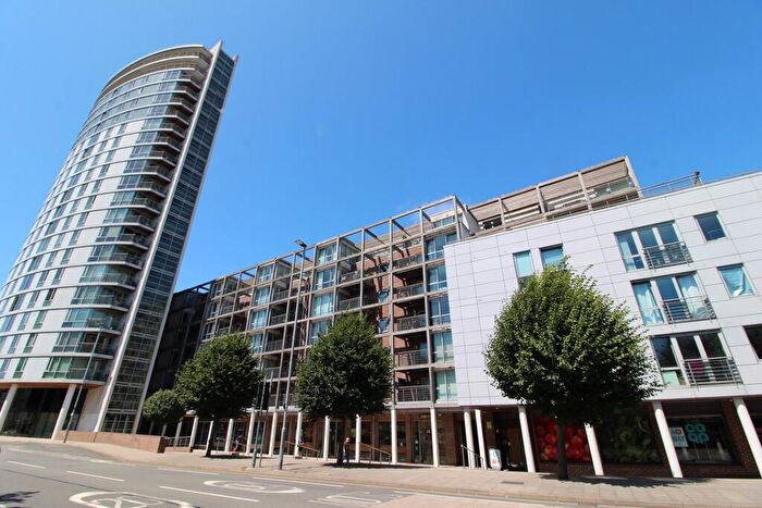 2 Bedroom Apartment To Rent In Queen Street, Portsmouth, PO1