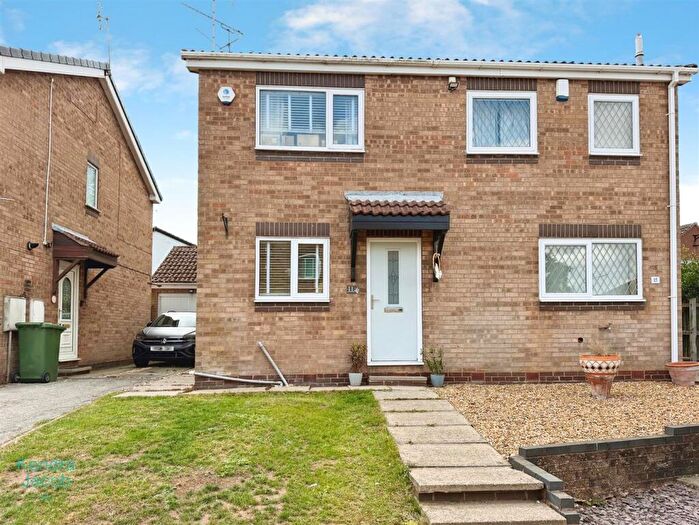 2 Bedroom Semi-Detached House For Sale In Stable Close, Worksop, S81