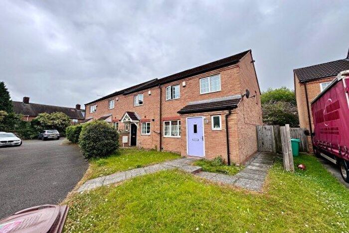 3 Bedroom Property To Rent In Murray Close, Nottingham, NG5