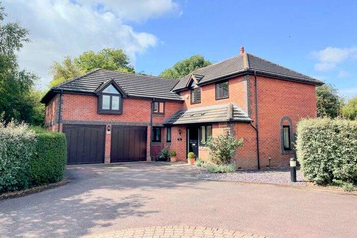 5 Bedroom Detached House For Sale In Thame, Oxfordshire, OX9
