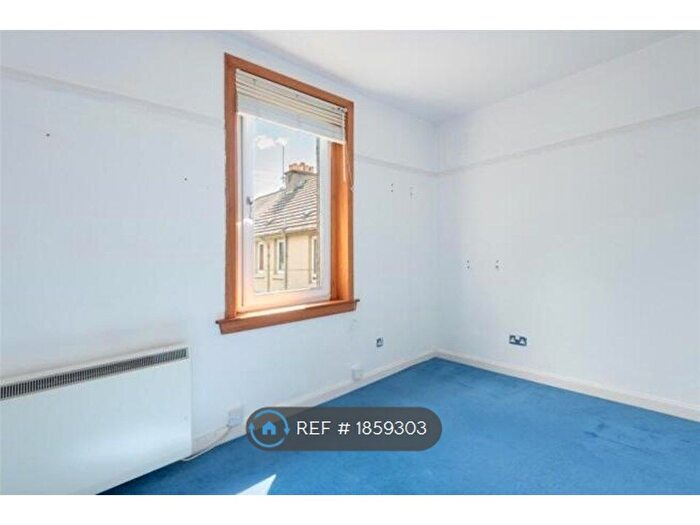 2 Bedroom Flat To Rent In Carlyle Crescent, Buckhaven, Leven, KY8