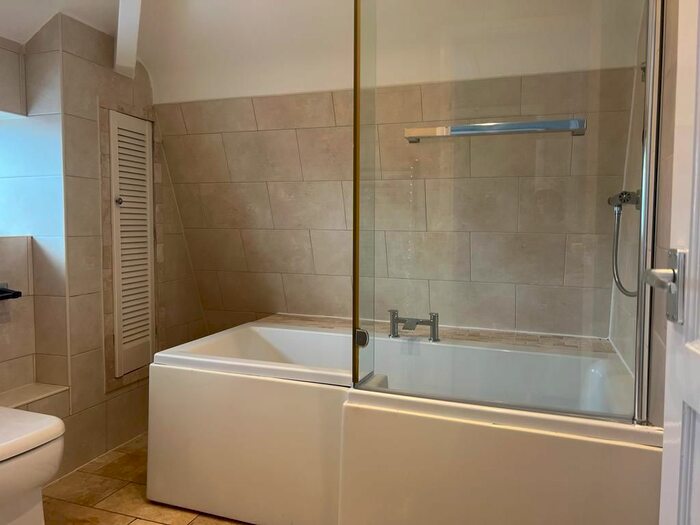 3 Bedroom Semi-detached House To Rent In Green Walk, Gatley, SK8