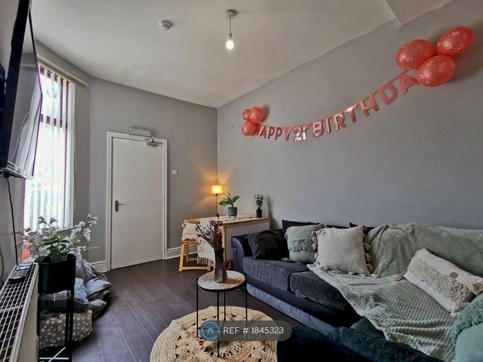 7 Bedroom Terraced House To Rent In Willowdale Road, Mossley Hill, Liverpool, L18