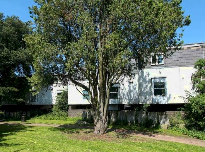 2 Bedroom Town House To Rent In Church Row Mews, Ware, SG12