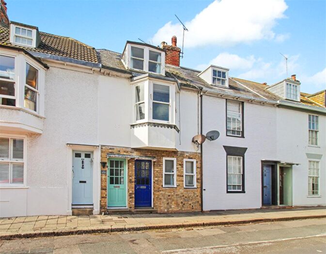 2 Bedroom Flat To Rent In East Street, Herne Bay, CT6